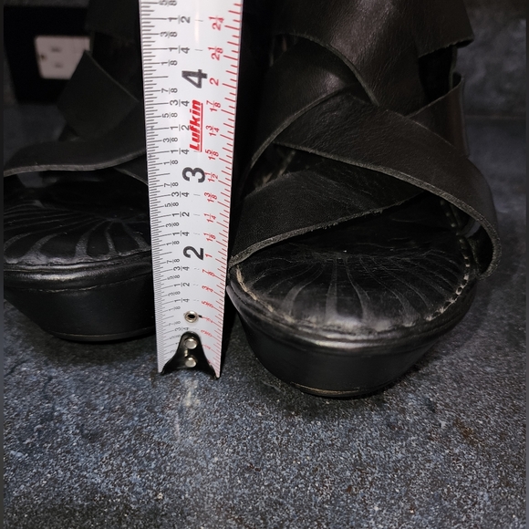 Born Cataleen Wedge Sandles Women's size 9 - Picture 11 of 11